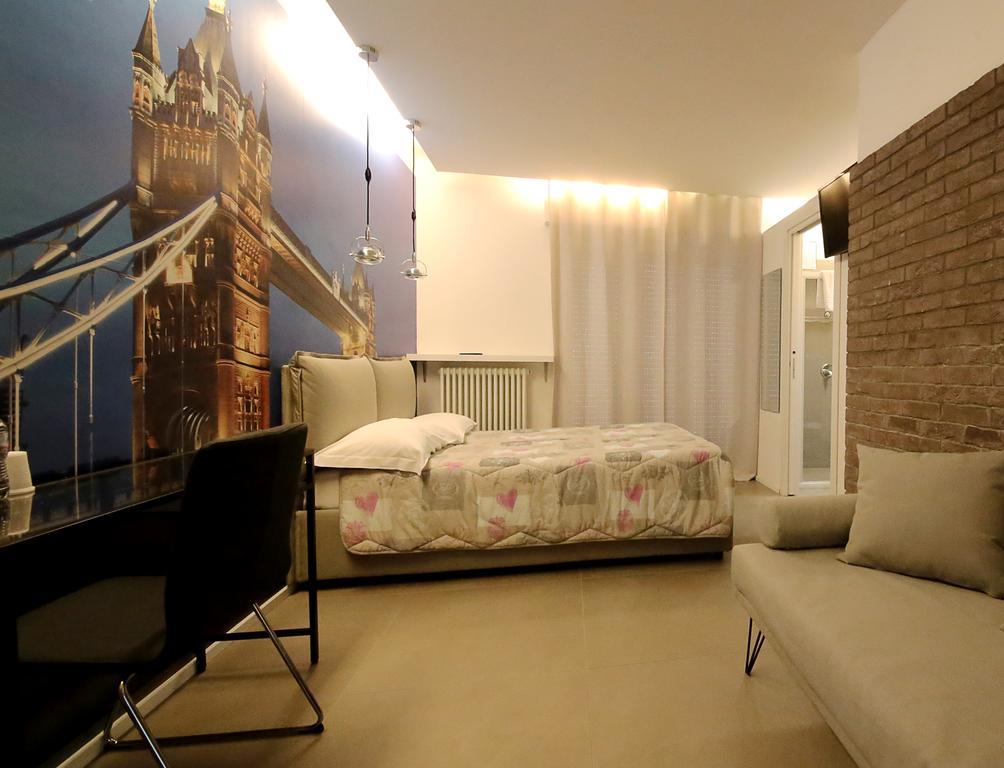 Affittacamere Smile Accomodation Аоста Екстер'єр фото