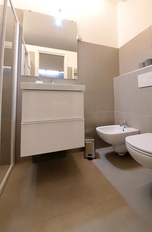 Affittacamere Smile Accomodation Аоста Екстер'єр фото