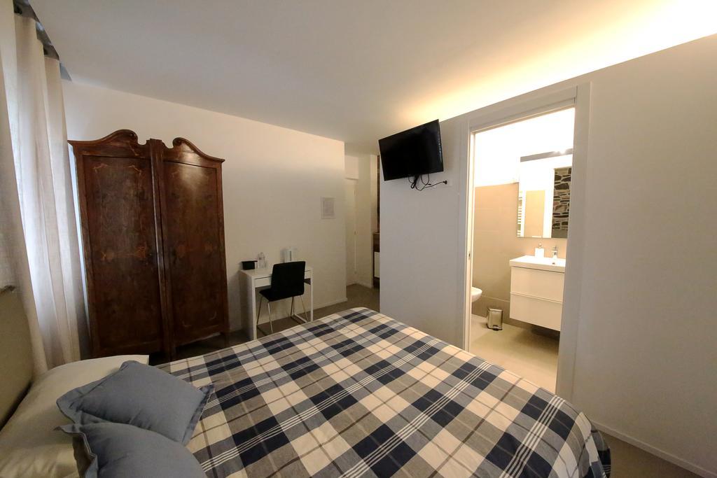 Affittacamere Smile Accomodation Аоста Екстер'єр фото